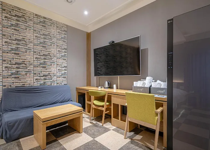 Hotel Airport 3*