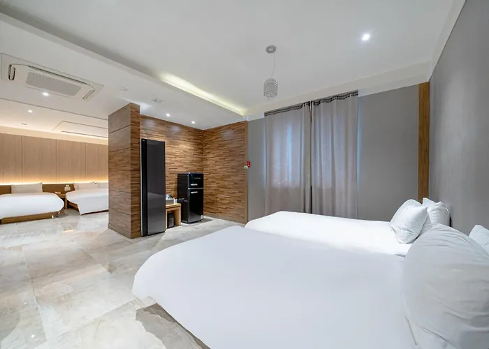 Airport Hotel 3*