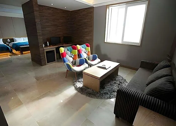 Airport Hotel