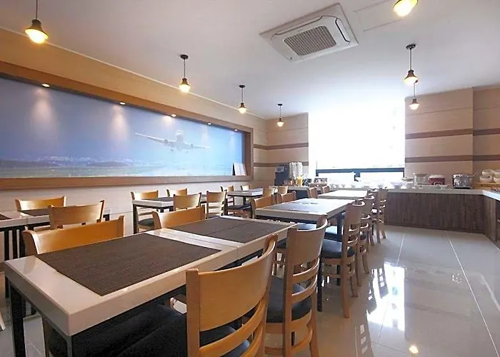 Airport Hotel