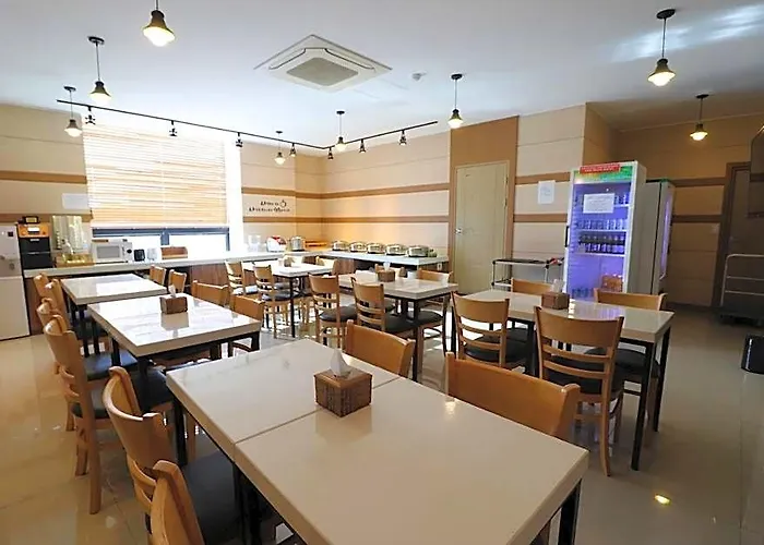 Hotel Airport 3*