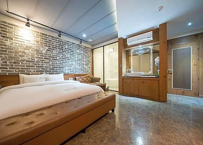 Hotel Airport 3*